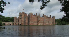 008-England-Herstmonceux-Castle