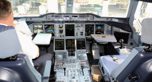 002-Singapur-A380-Cockpit-2